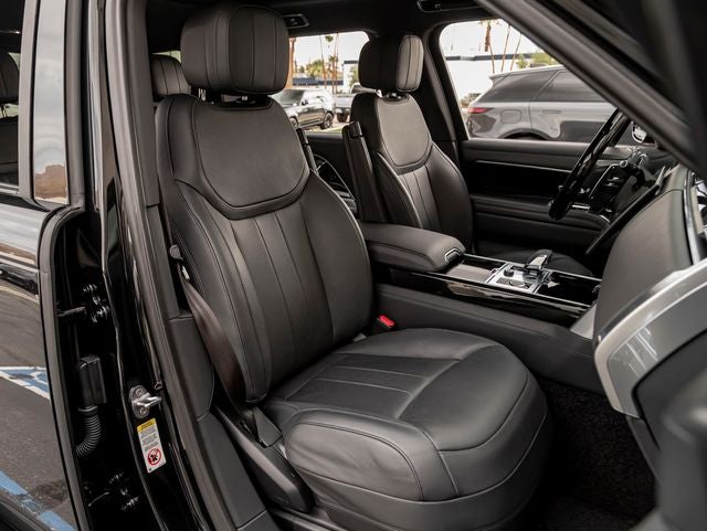 2023 Land Rover Range Rover SE LWB