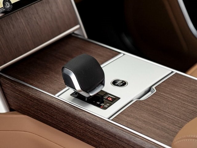 2026 Land Rover Range Rover SE LWB