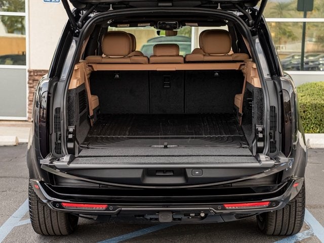 2026 Land Rover Range Rover SE LWB