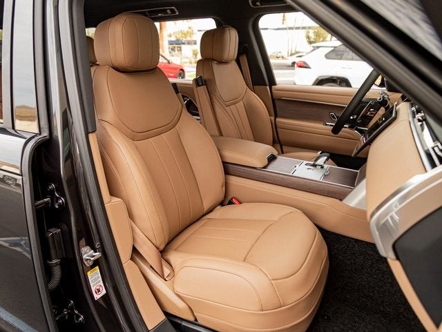 2026 Land Rover Range Rover SE LWB