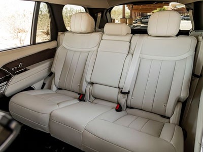 2026 Land Rover Range Rover SE LWB