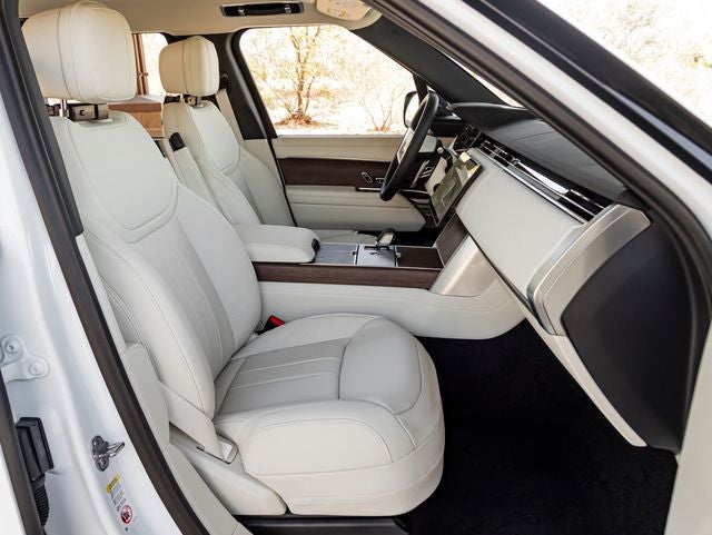 2026 Land Rover Range Rover SE LWB