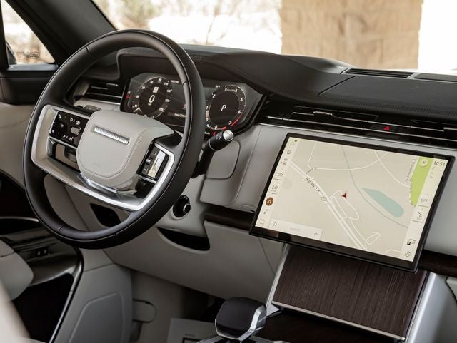 2026 Land Rover Range Rover SE LWB