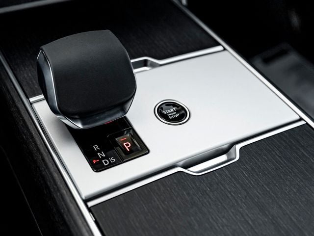 2026 Land Rover Range Rover SE LWB
