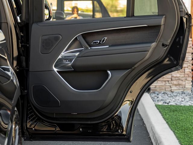 2026 Land Rover Range Rover SE LWB