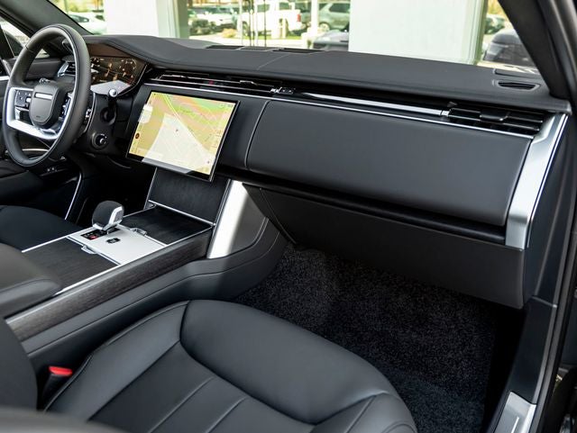 2026 Land Rover Range Rover SE LWB