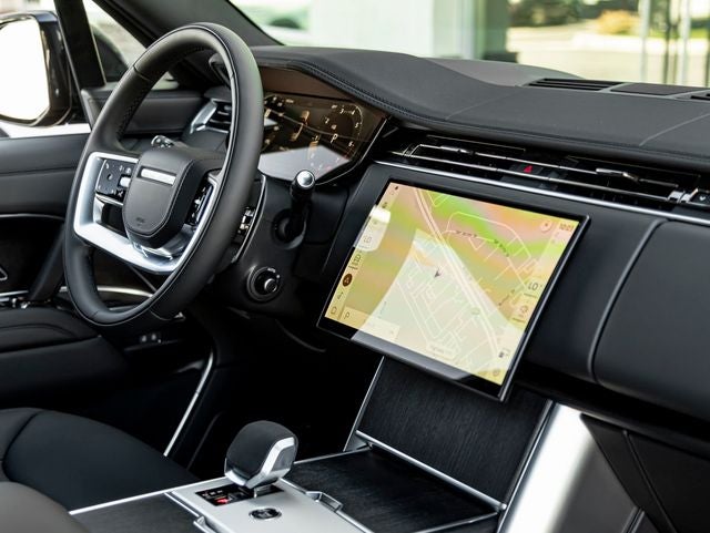 2026 Land Rover Range Rover SE LWB