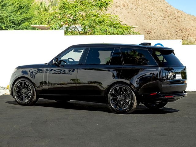 2026 Land Rover Range Rover SE LWB