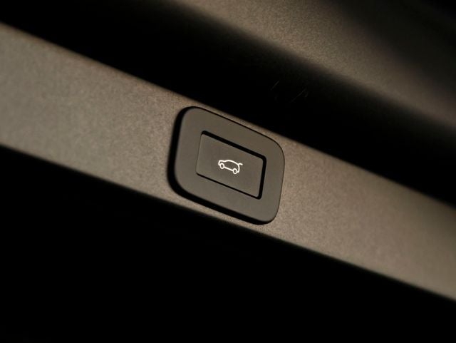 2027 Land Rover Range Rover SE LWB