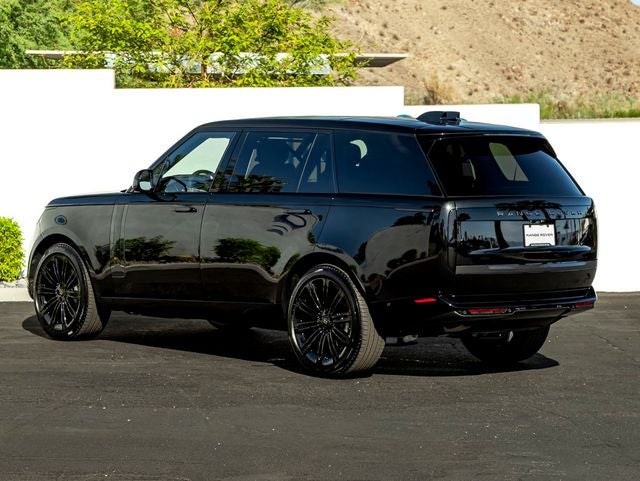 2027 Land Rover Range Rover SE LWB