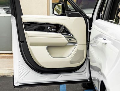 2026 Land Rover Range Rover SE LWB