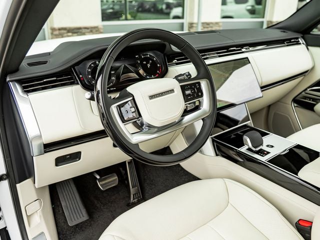 2026 Land Rover Range Rover SE LWB