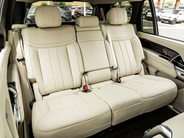 2026 Land Rover Range Rover SE LWB