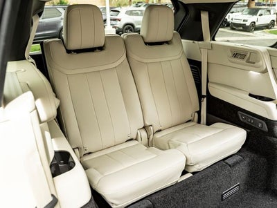 2026 Land Rover Range Rover SE LWB