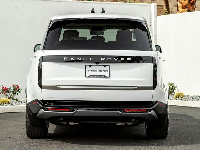 2026 Land Rover Range Rover SE LWB