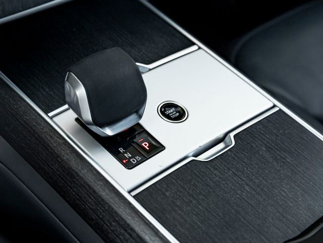 2024 Land Rover Range Rover SE LWB