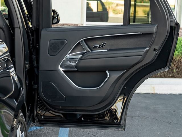 2024 Land Rover Range Rover SE LWB