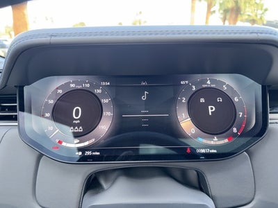 2024 Land Rover Range Rover SV