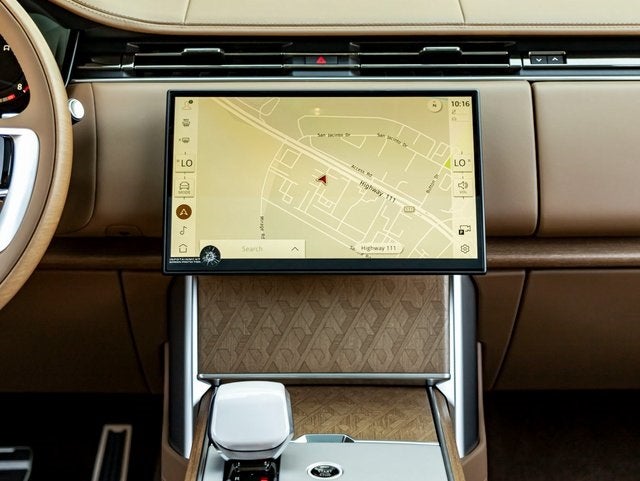 2026 Land Rover Range Rover SV