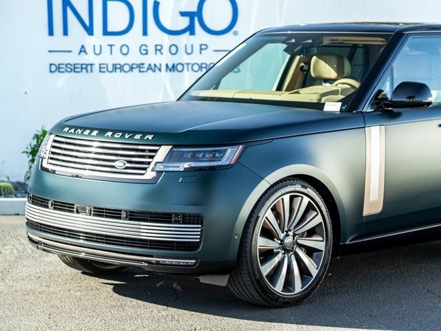 2026 Land Rover Range Rover SV