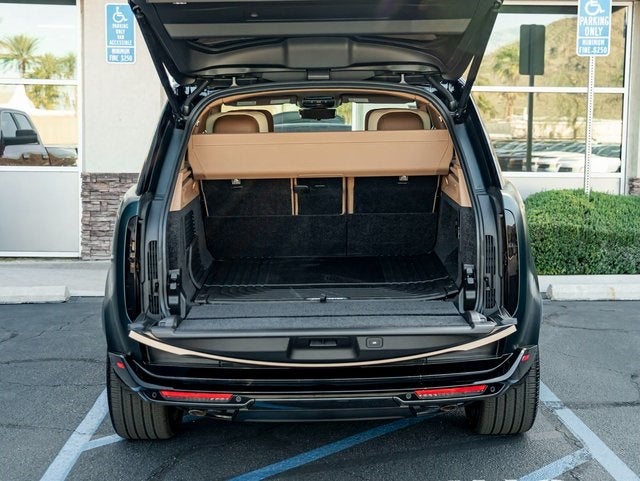 2026 Land Rover Range Rover SV