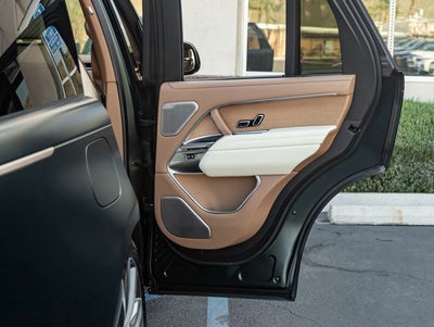 2026 Land Rover Range Rover SV