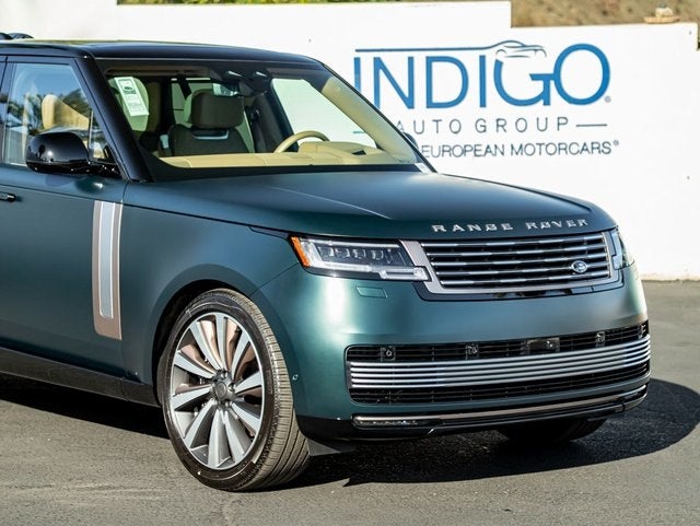 2026 Land Rover Range Rover SV