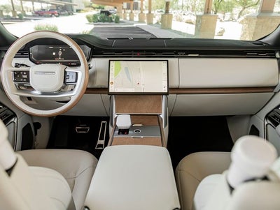 2025 Land Rover Range Rover SV LWB