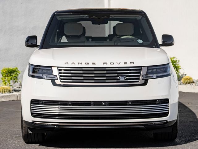2025 Land Rover Range Rover SV LWB