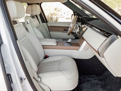2025 Land Rover Range Rover SV LWB