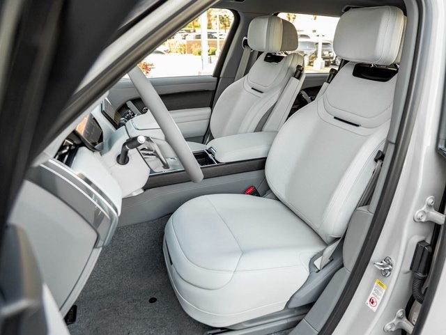 2026 Land Rover Range Rover SV LWB