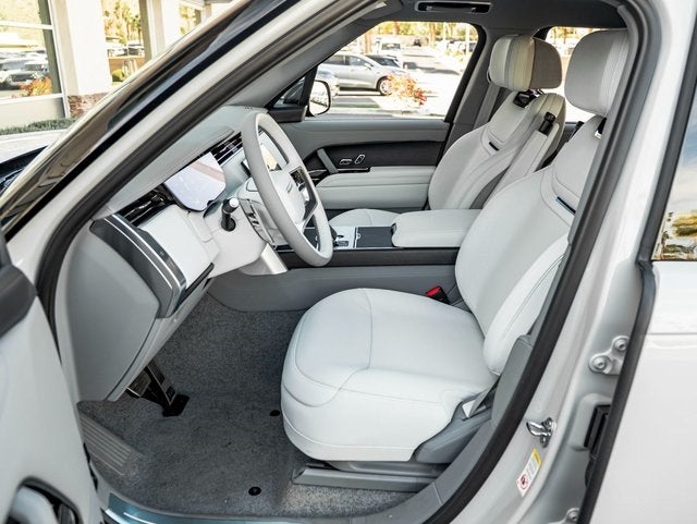 2026 Land Rover Range Rover SV LWB