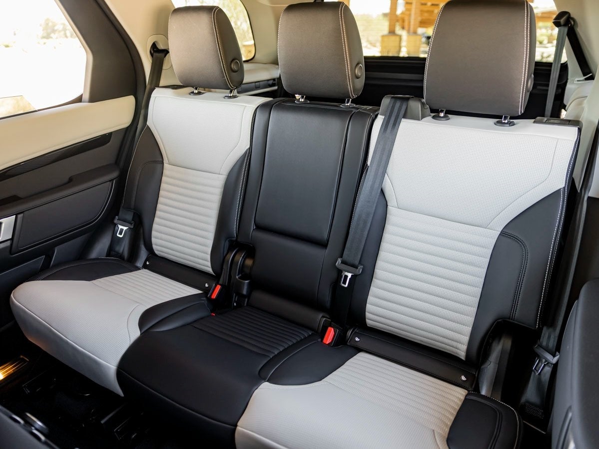 2025 Land Rover Discovery S