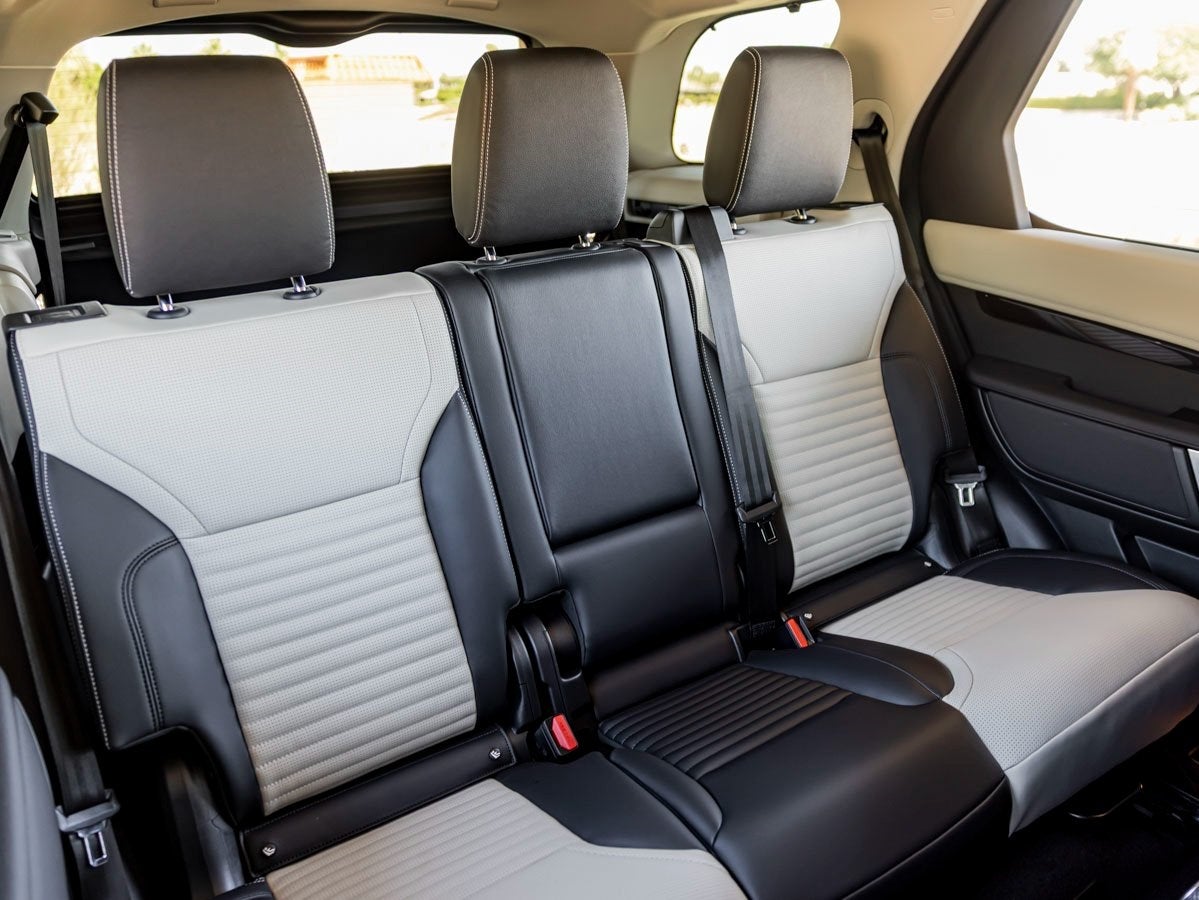 2025 Land Rover Discovery S