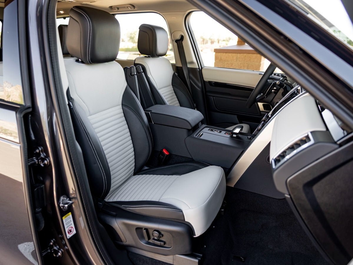 2025 Land Rover Discovery S