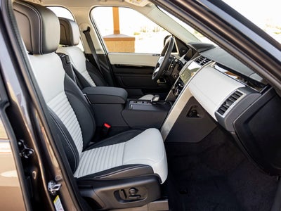 2025 Land Rover Discovery S