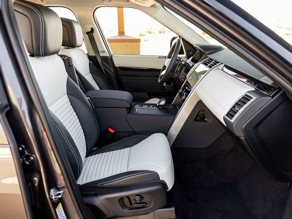 2025 Land Rover Discovery S