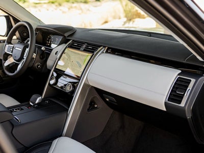 2025 Land Rover Discovery S