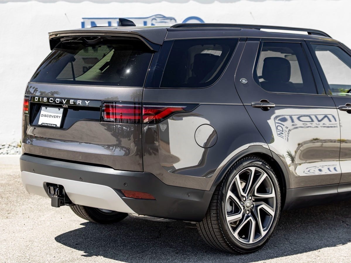 2025 Land Rover Discovery S