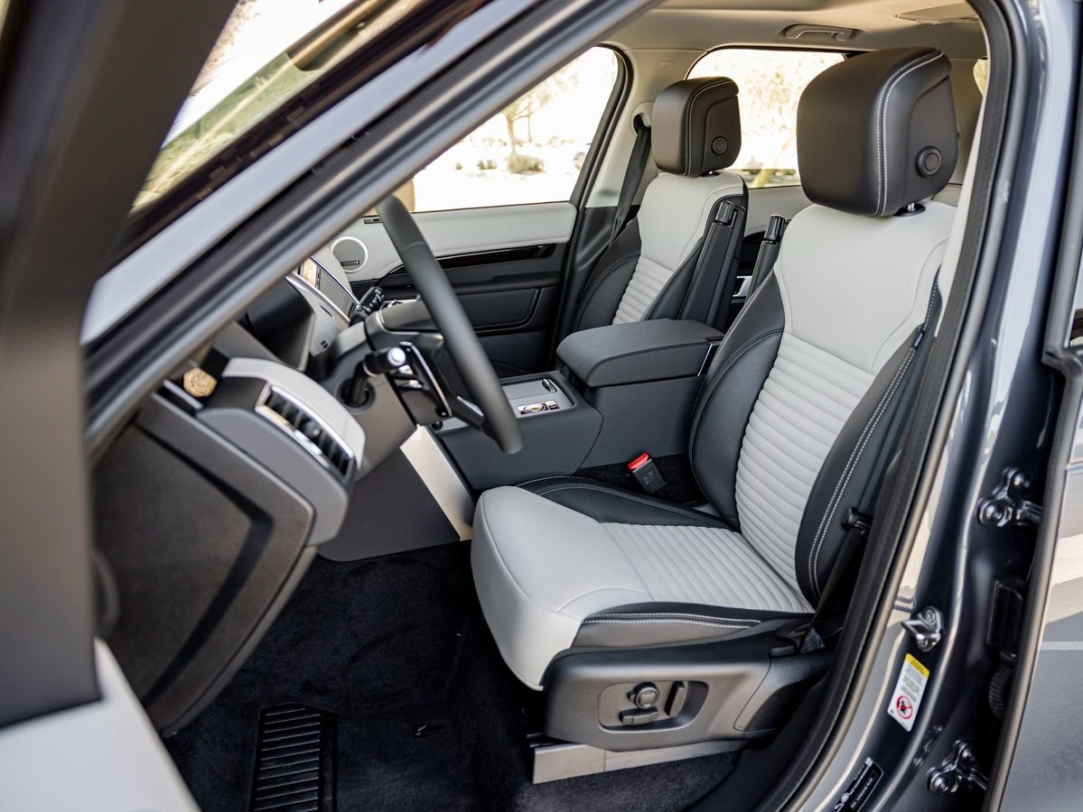 2025 Land Rover Discovery S