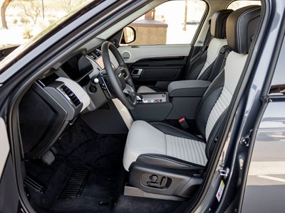 2025 Land Rover Discovery S