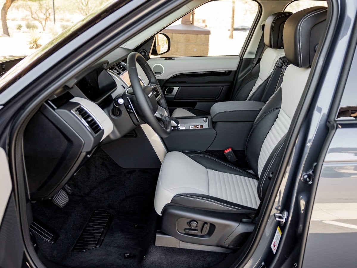 2025 Land Rover Discovery S