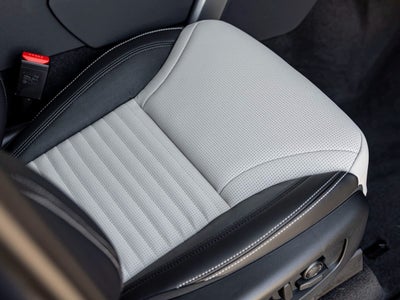 2025 Land Rover Discovery S