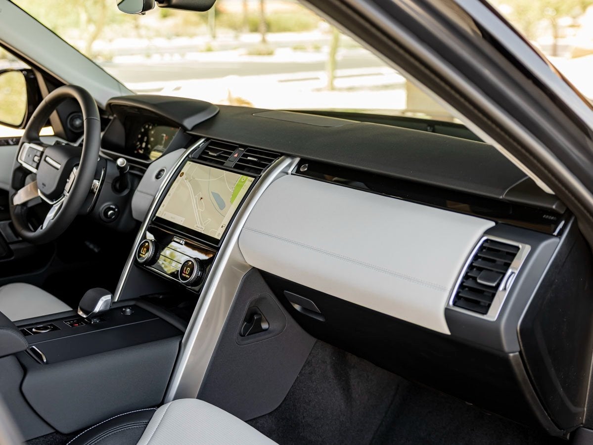 2025 Land Rover Discovery S