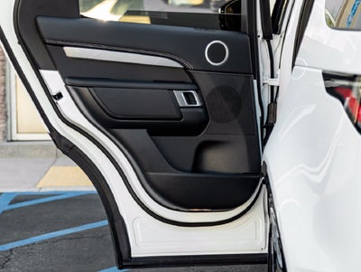 2026 Land Rover Discovery Dynamic SE