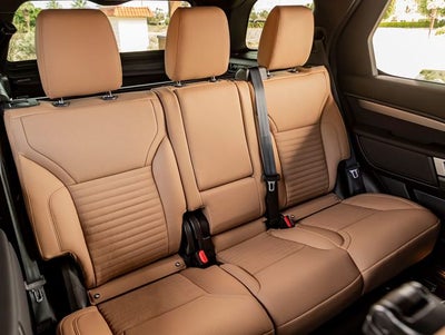 2026 Land Rover Discovery Dynamic SE