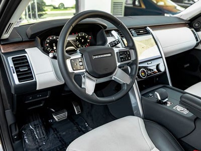 2025 Land Rover Discovery Dynamic SE