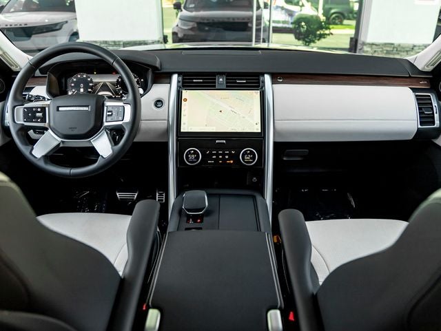 2025 Land Rover Discovery Dynamic SE