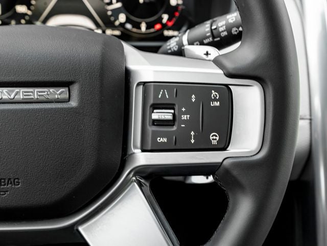 2025 Land Rover Discovery Dynamic SE