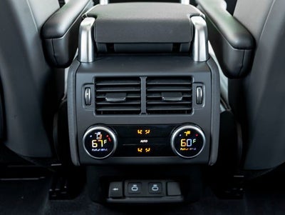 2025 Land Rover Discovery Dynamic SE